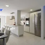 Family Salvador Monsalud Appartement *