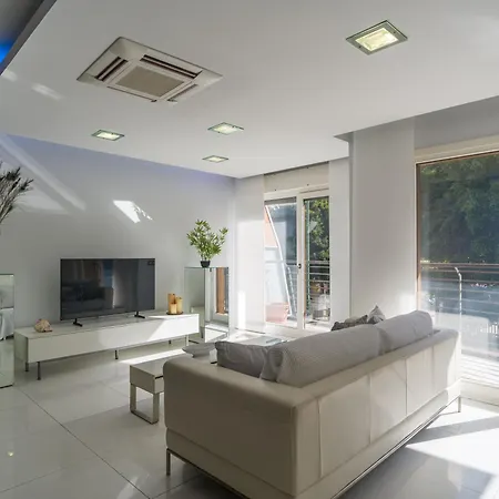 Family Salvador Monsalud *