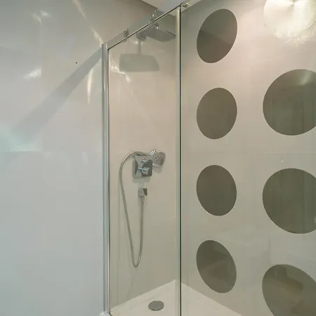 Family Salvador Monsalud Daire